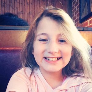 Meet your Posher, Alivia